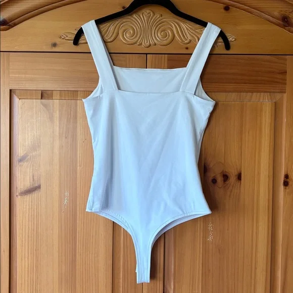 🌟HP🌟ReoRia Square Neck Tank BodySuit - Picture 7 of 11